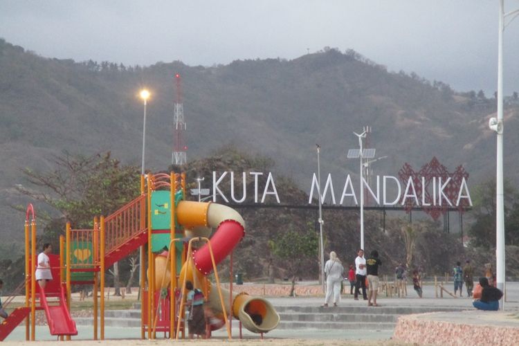 Pantai Kuda Mandalika